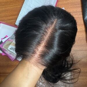 ISEE HAIR VIRAL GLUELESS WIG PRE CUT PRE BLEACHED 9X6